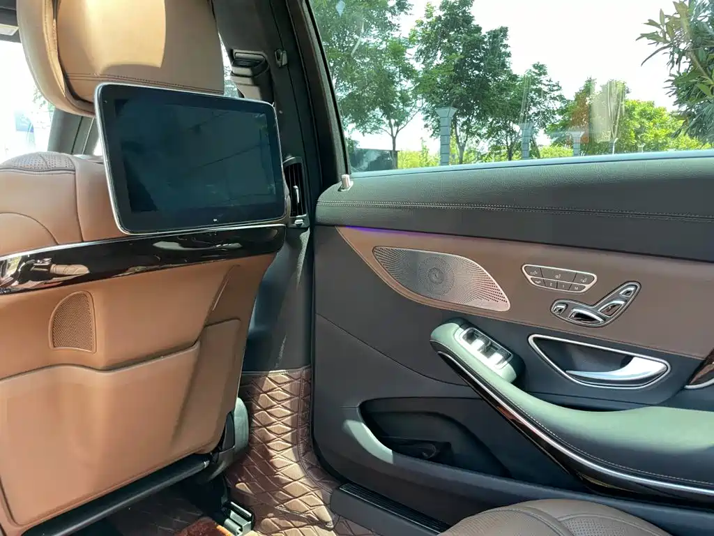 Mercedes-Benz S-Class — миниатюра 14
