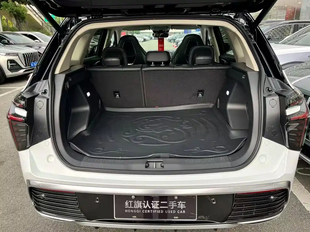 Hongqi Hongqi HS3 — миниатюра 5