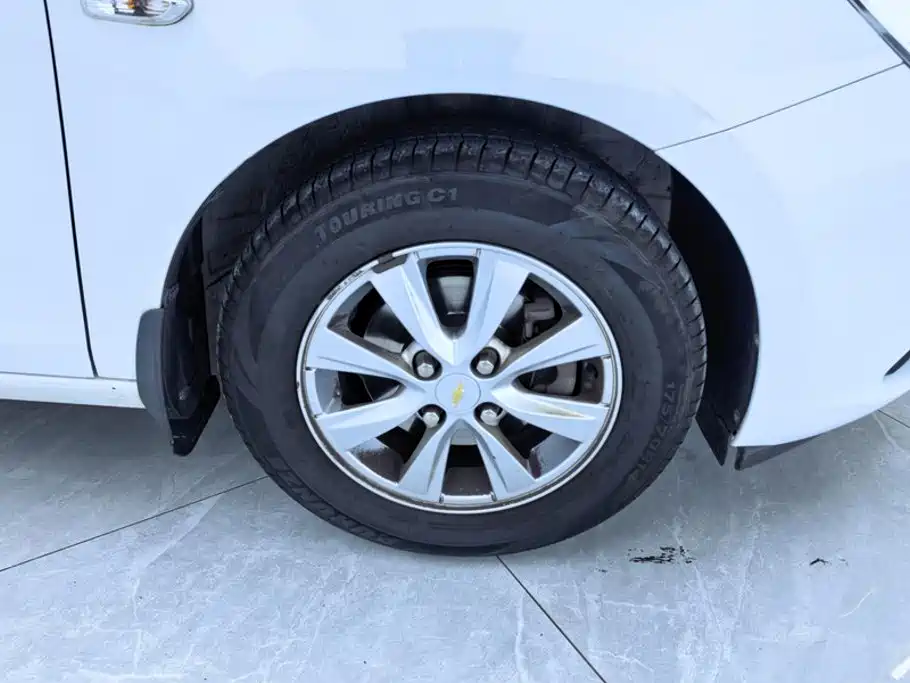 Chevrolet Sail — миниатюра 6