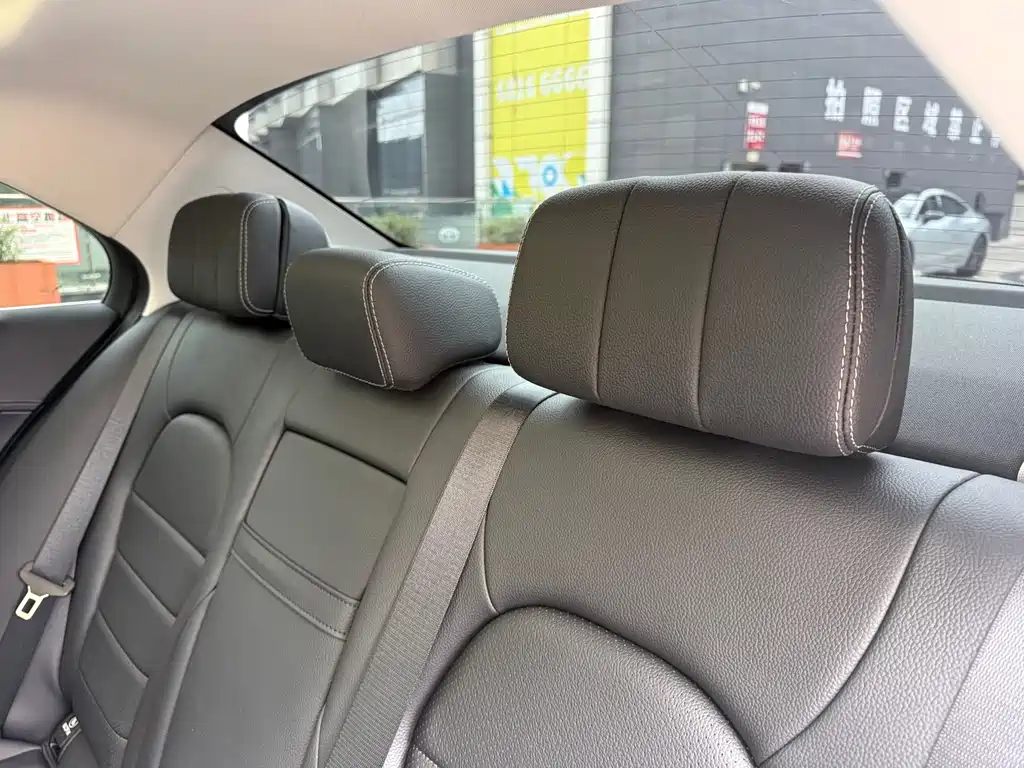 Mercedes-Benz C-Class — миниатюра 36