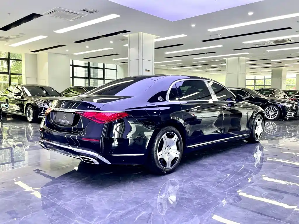 Mercedes-Benz S-Class — миниатюра 6