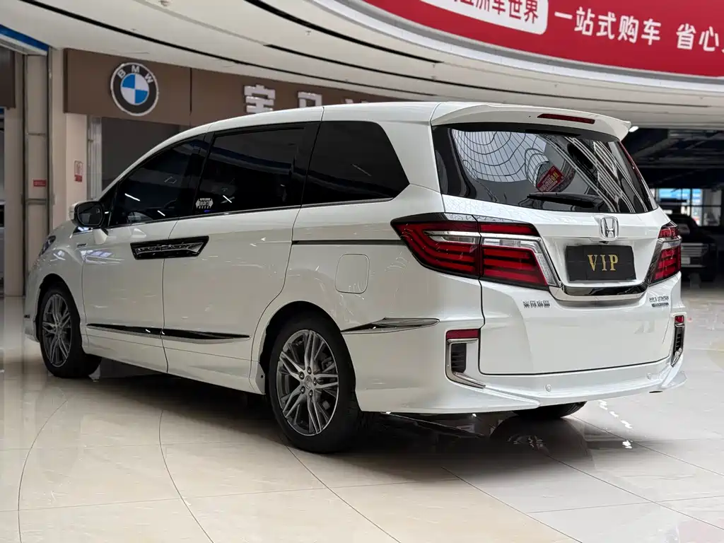 Honda Elysion — миниатюра 7