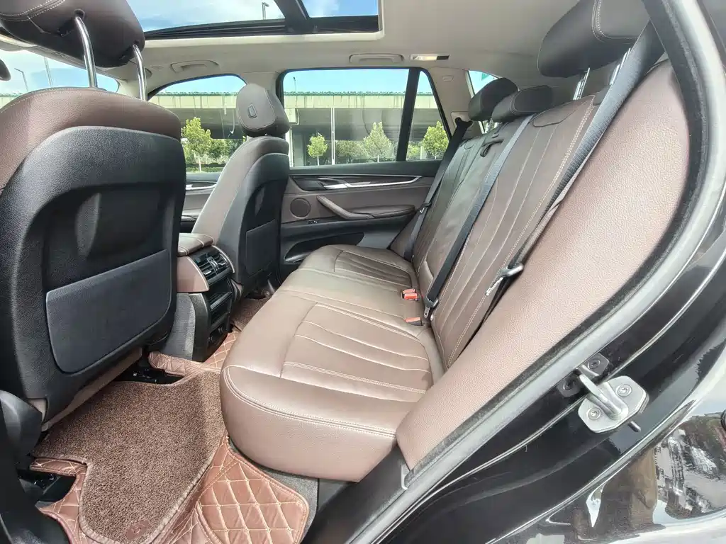 BMW X5 (Import) — миниатюра 10