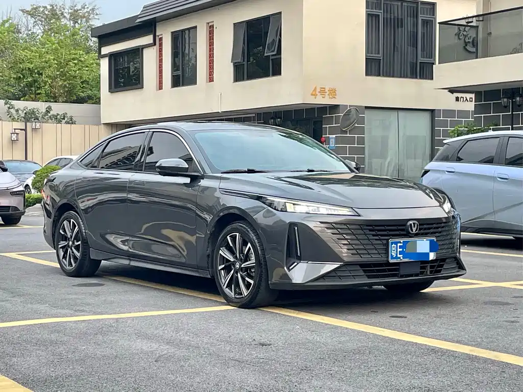 Changan Yida — миниатюра 3