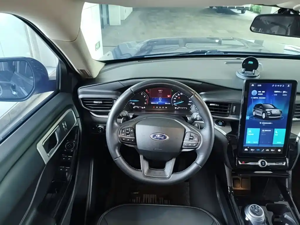 Ford Explorer — миниатюра 11