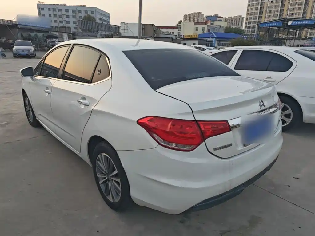 Citroen C4L — миниатюра 5