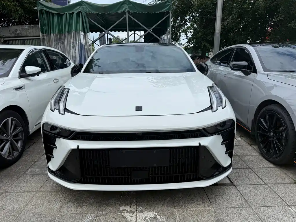 Lynk & Co 03 — миниатюра 2