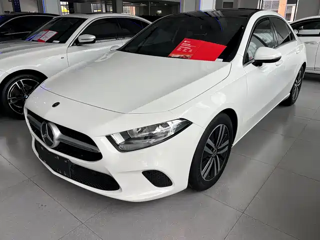 MERCEDES-BENZ  A CLASS 2021