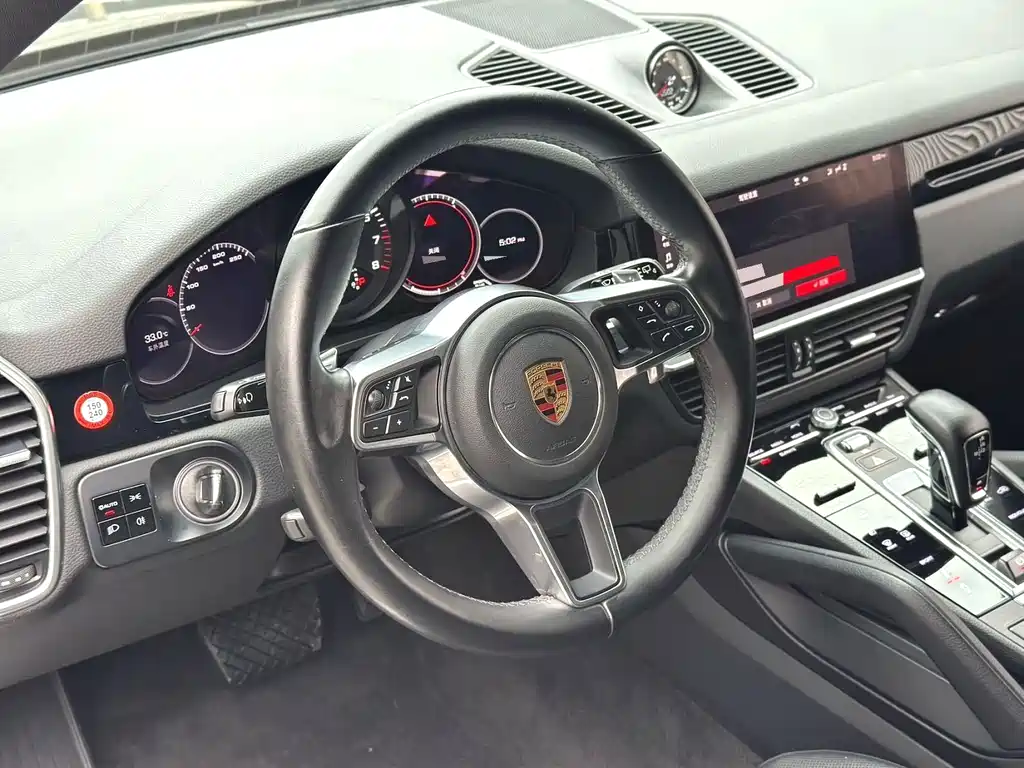 Porsche Cayenne — миниатюра 8