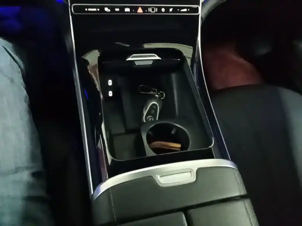 Mercedes-Benz EQE — миниатюра 14