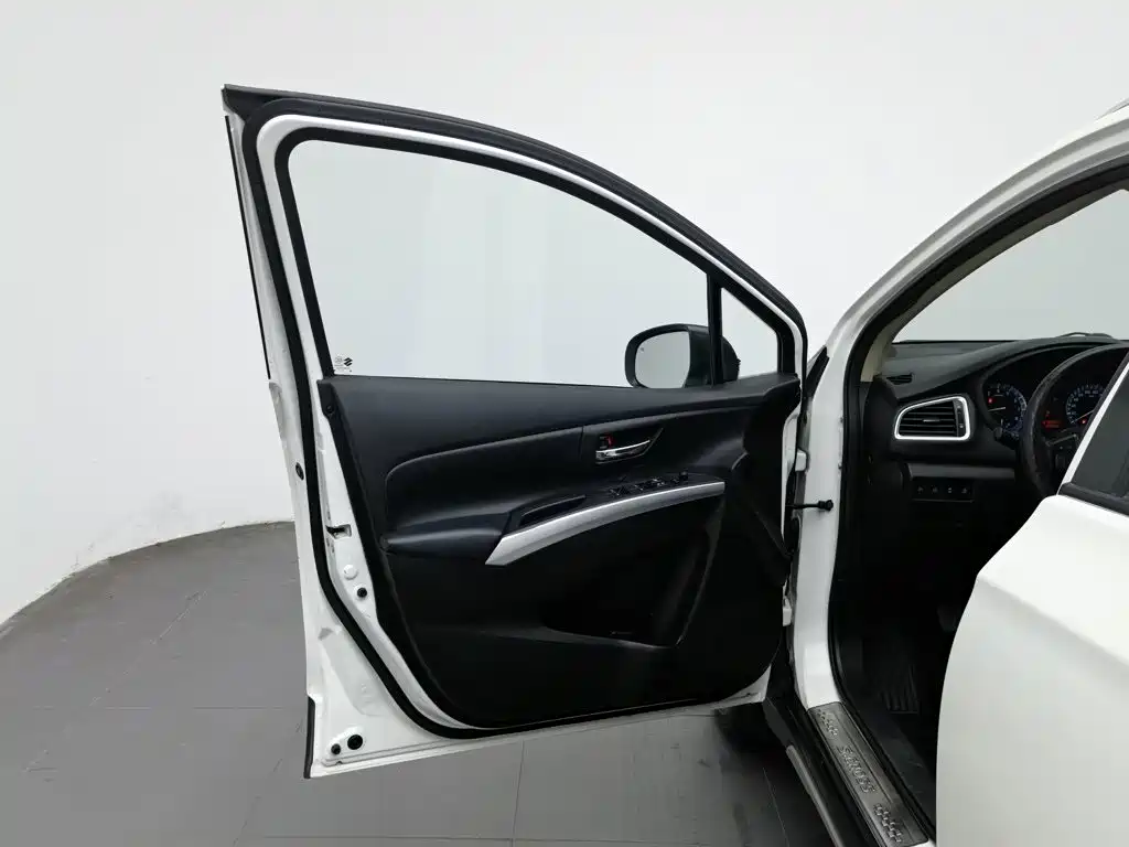 Suzuki S-Cross — миниатюра 8