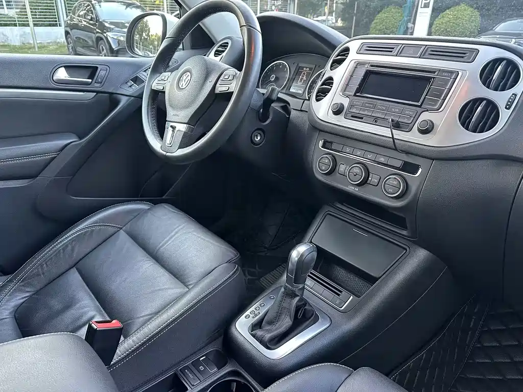 Volkswagen Tiguan — миниатюра 9