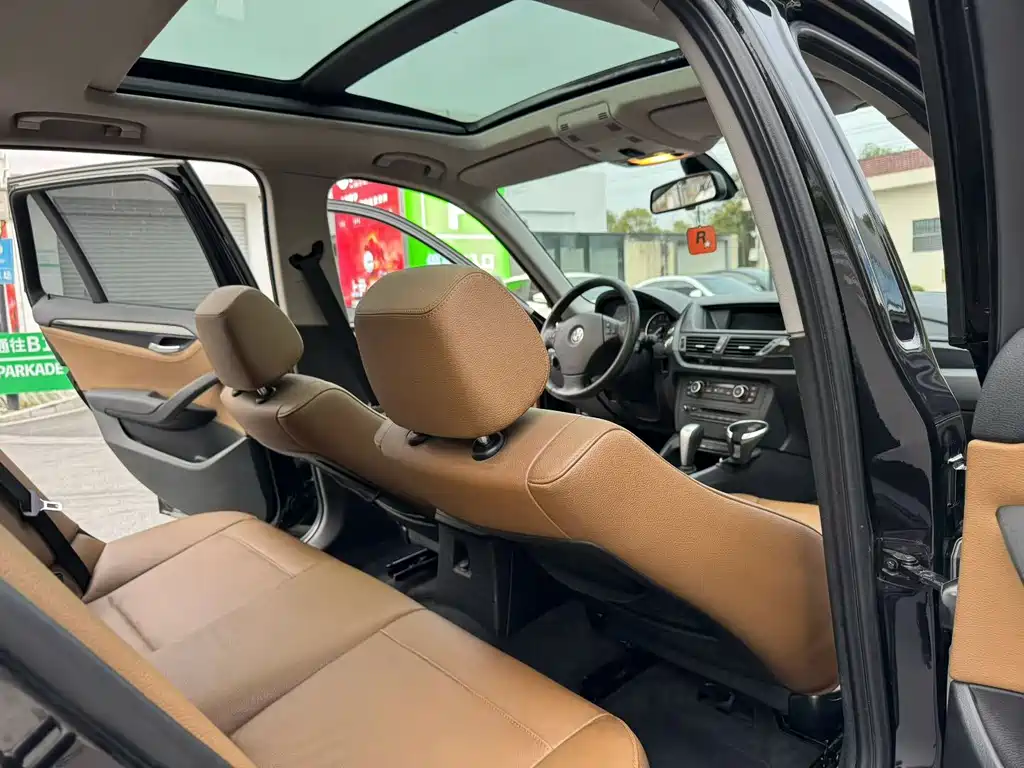 BMW X1 (Import) — миниатюра 9