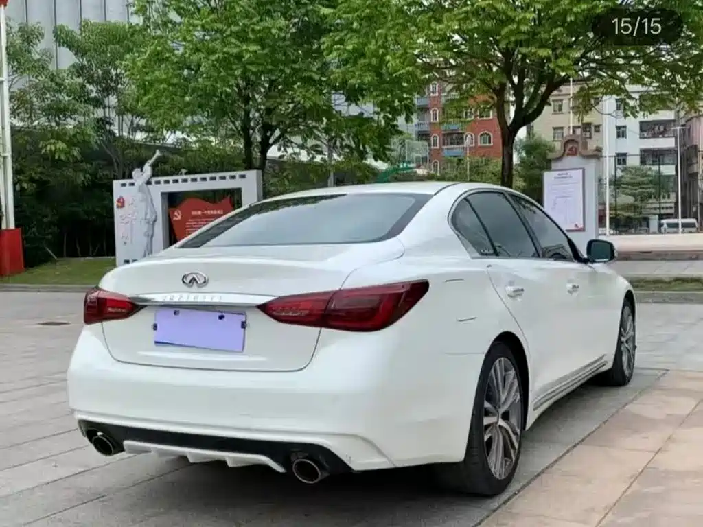 Infiniti Q50L 2015 2.0T Enjoy