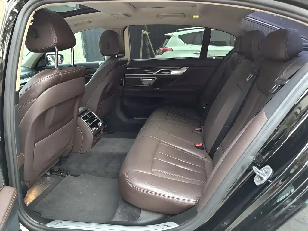 BMW 7 SERIES NEW ENERGY