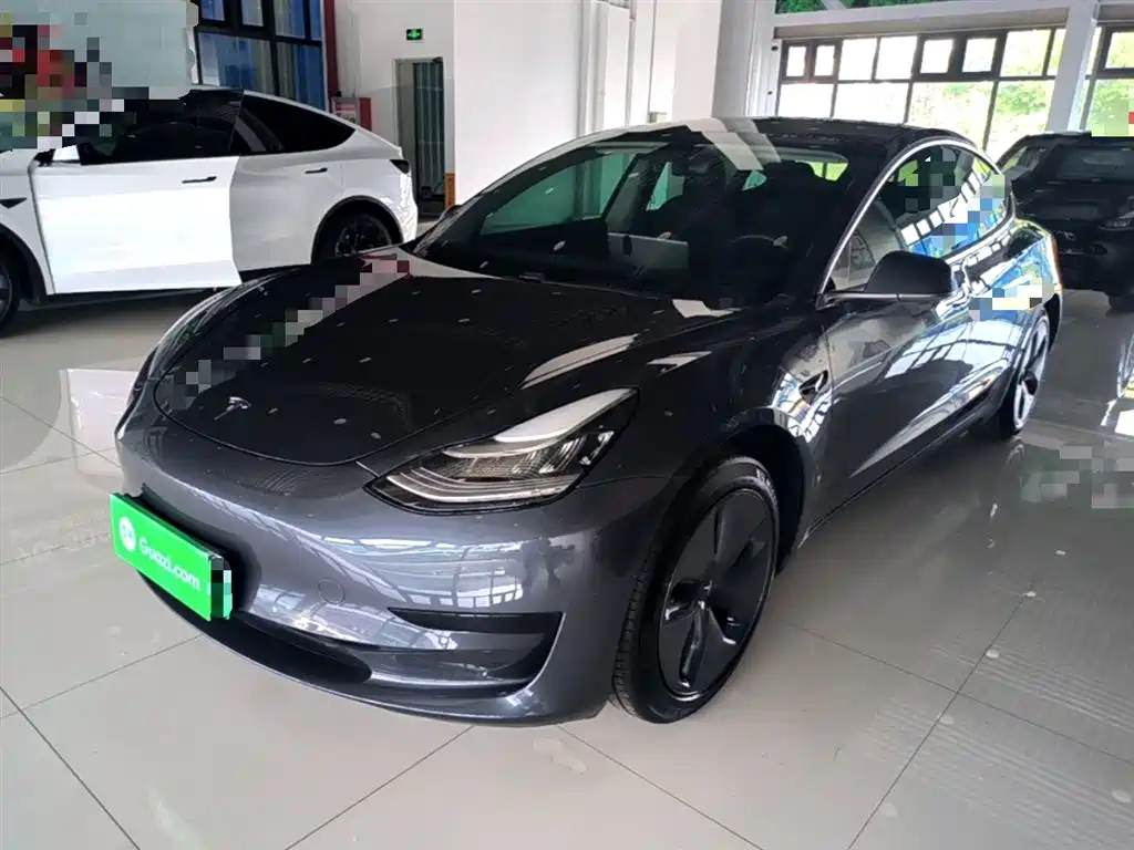 Tesla Model 3 2020