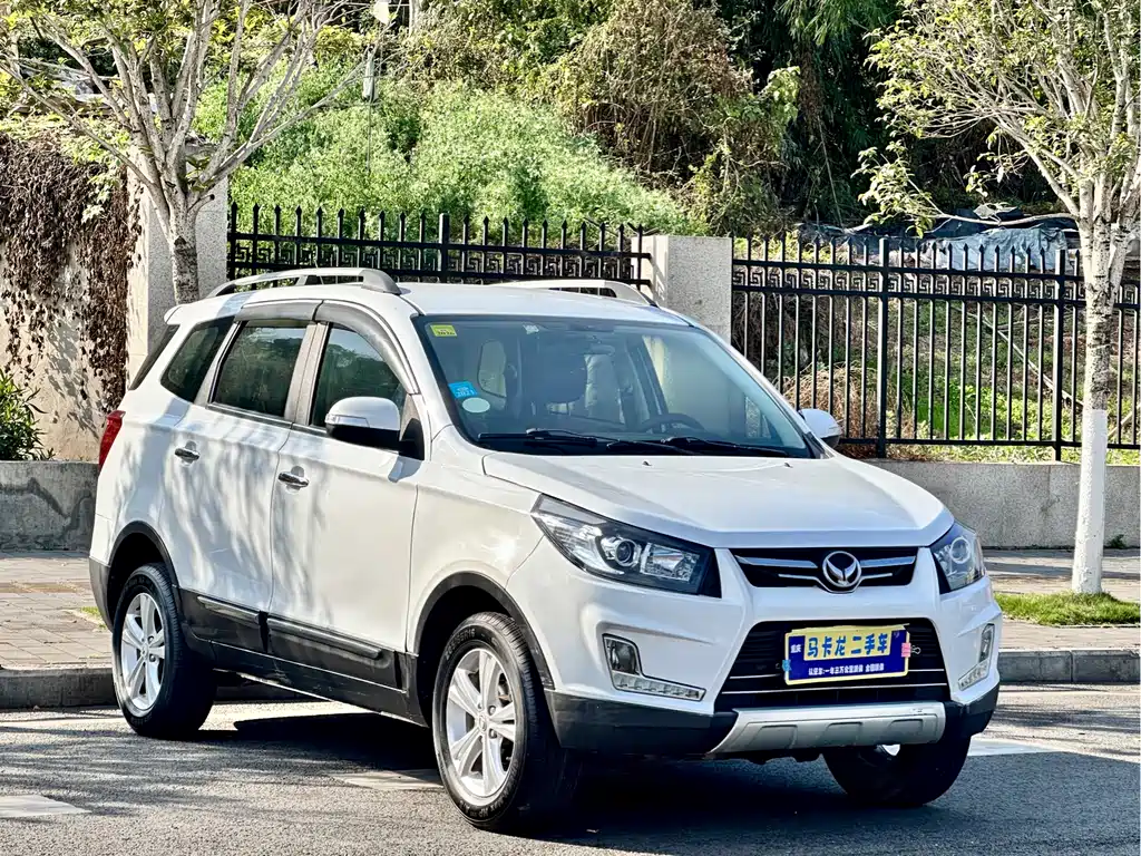 BAIC S3 2014 1.5L Luxury IV