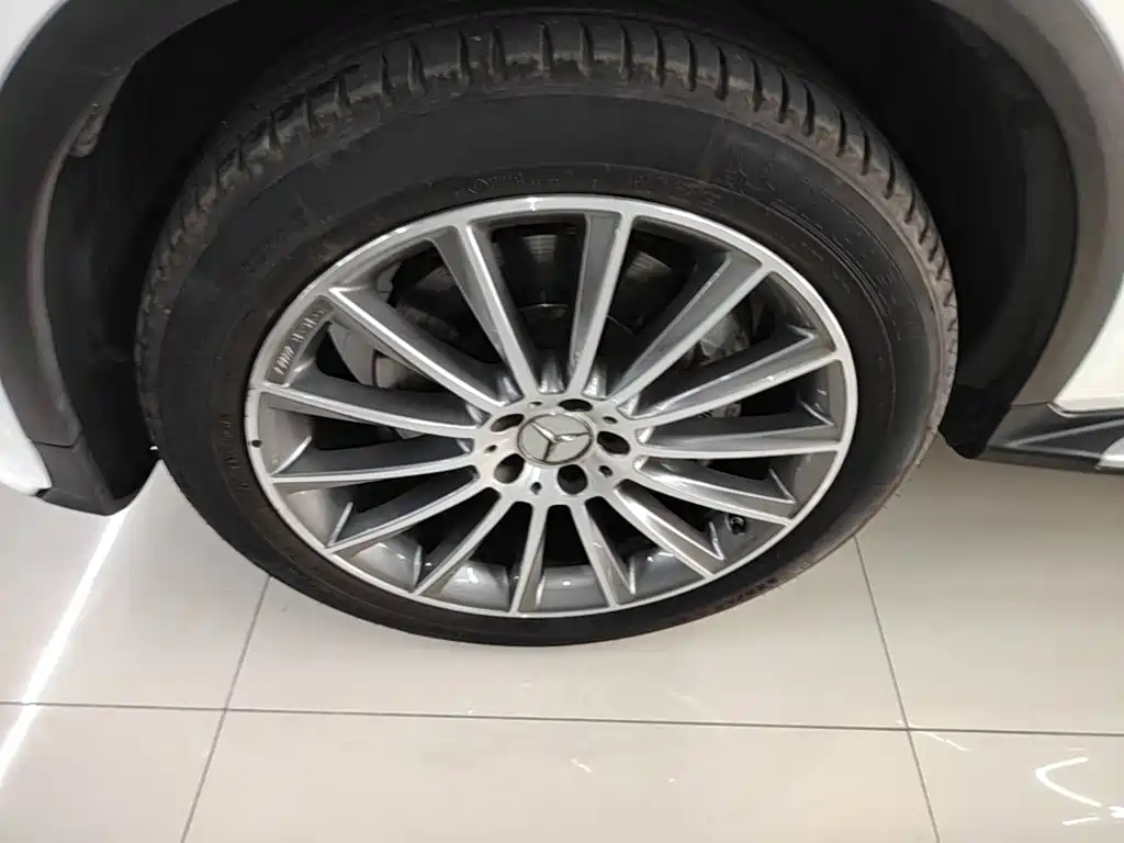Mercedes-Benz GLC AMG — миниатюра 23