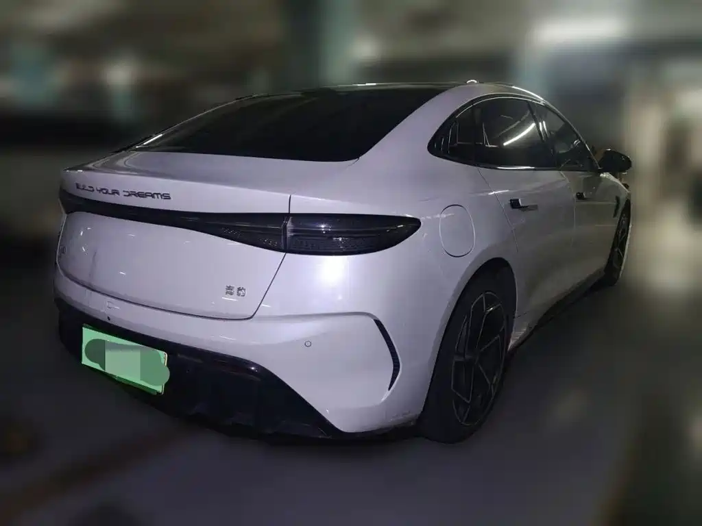 BYD Seal — миниатюра 10