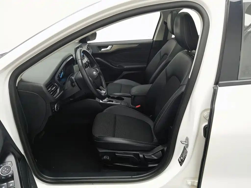 Ford Focus — миниатюра 10