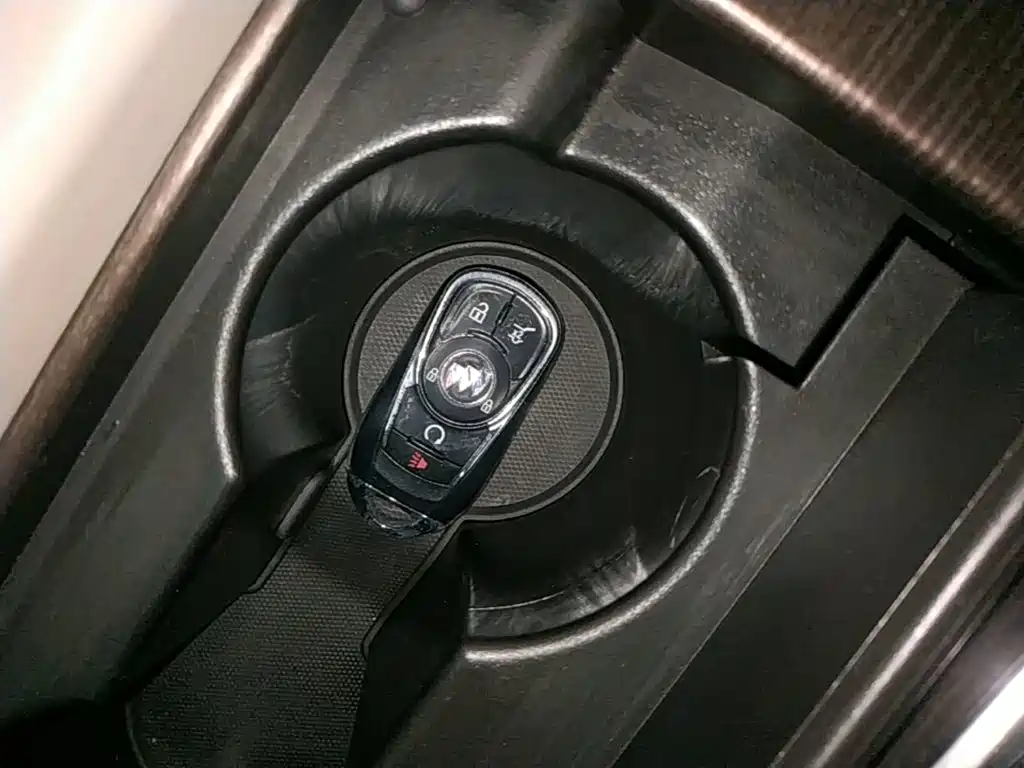 Buick Enclave — миниатюра 9