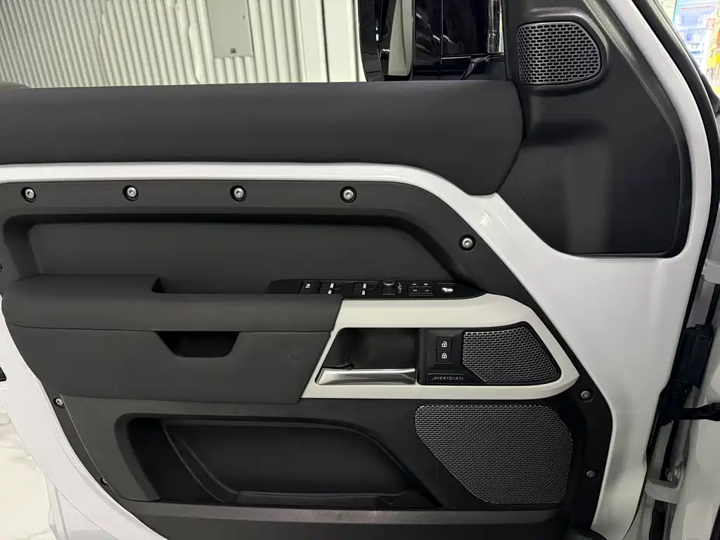 Land Rover 路虎卫士新能源 — миниатюра 31