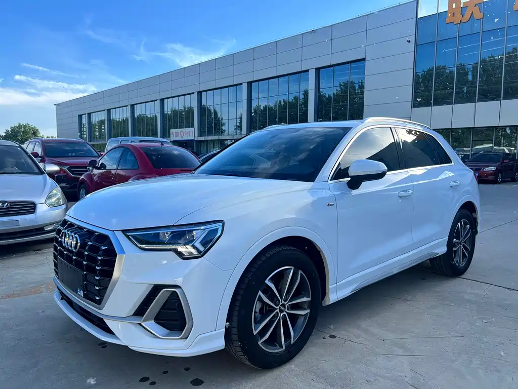 Audi Q3 2022 35 TFSI Progressive Dynamic Type