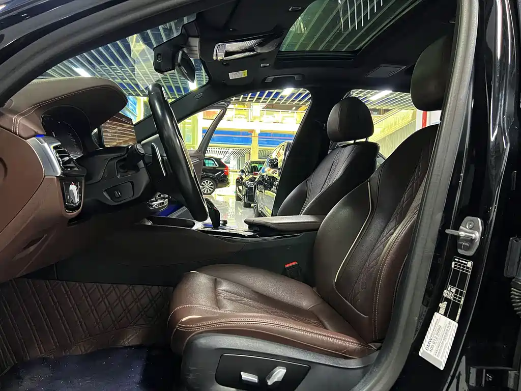 BMW 5 Series — миниатюра 6
