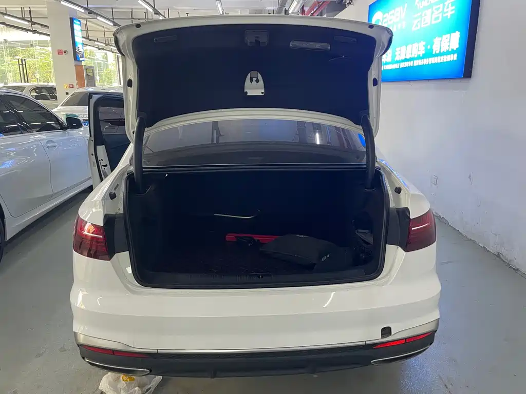 Audi A4L — миниатюра 30