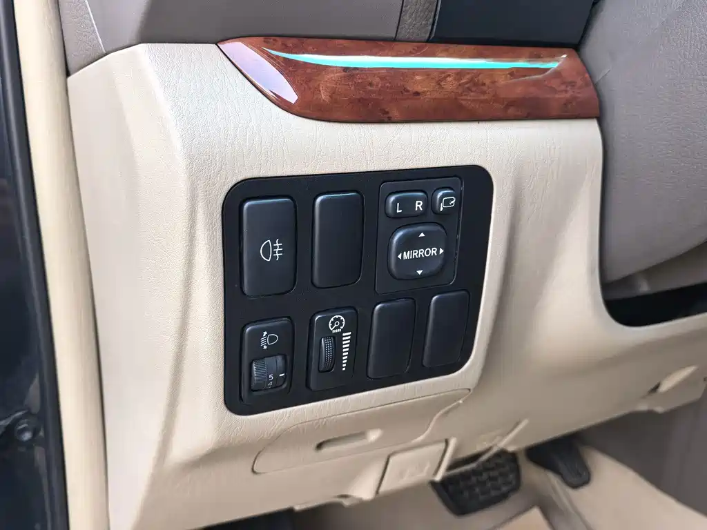 Toyota Prado — миниатюра 21