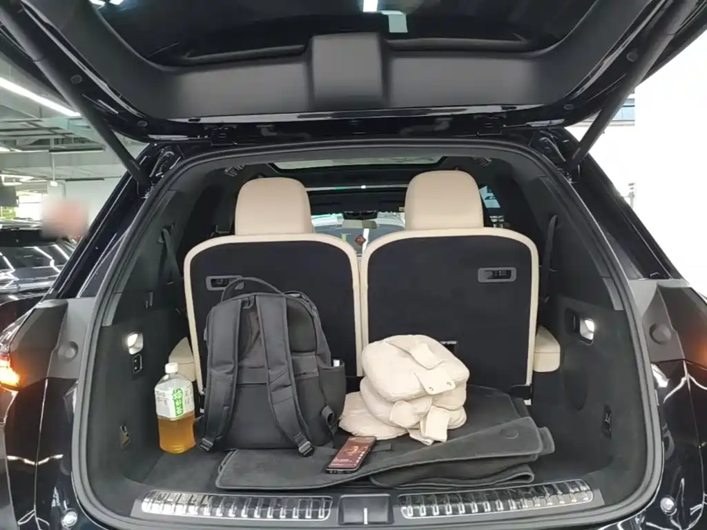 Li Auto Li L8 — миниатюра 19