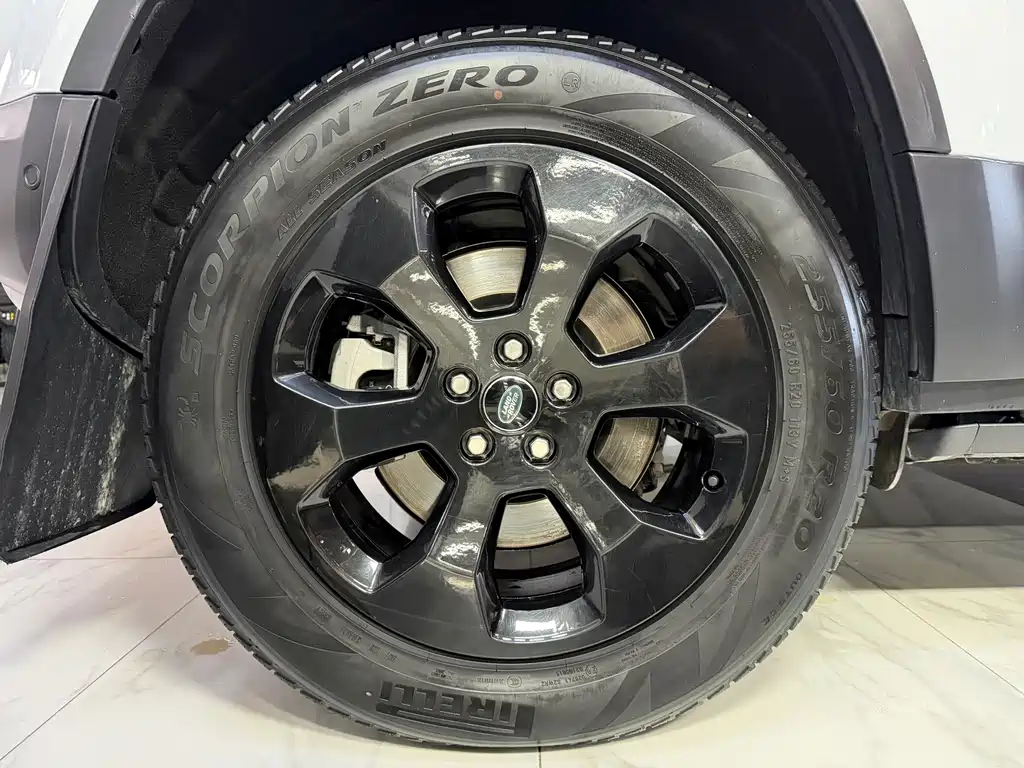 Land Rover 路虎卫士新能源 — миниатюра 14