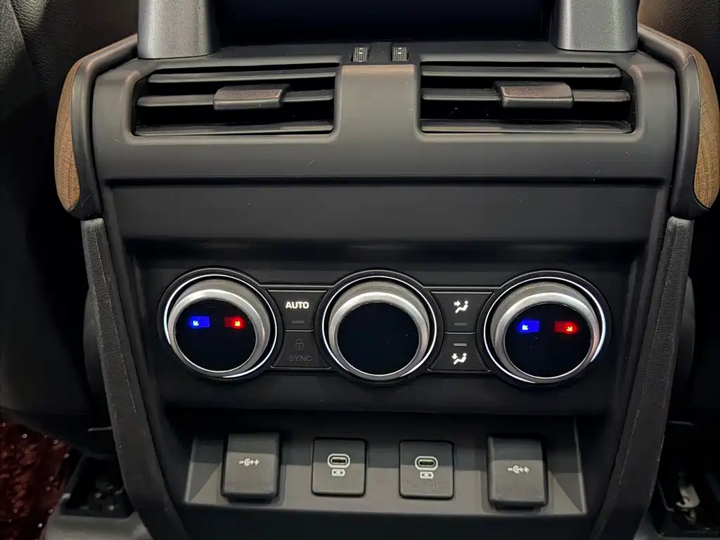Land Rover 路虎卫士新能源 — миниатюра 24