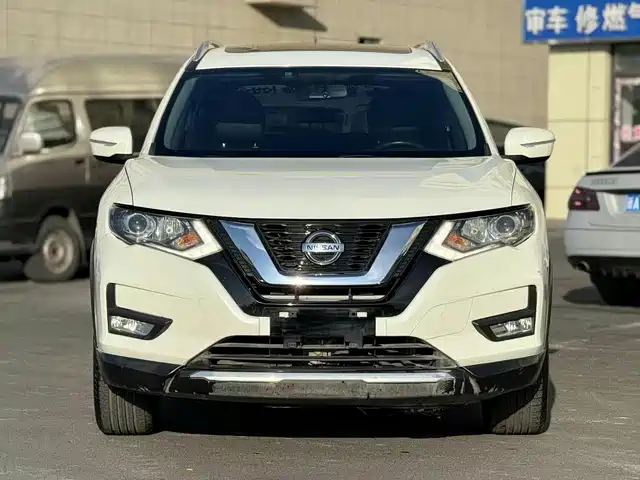 NISSAN QIJUN 2017