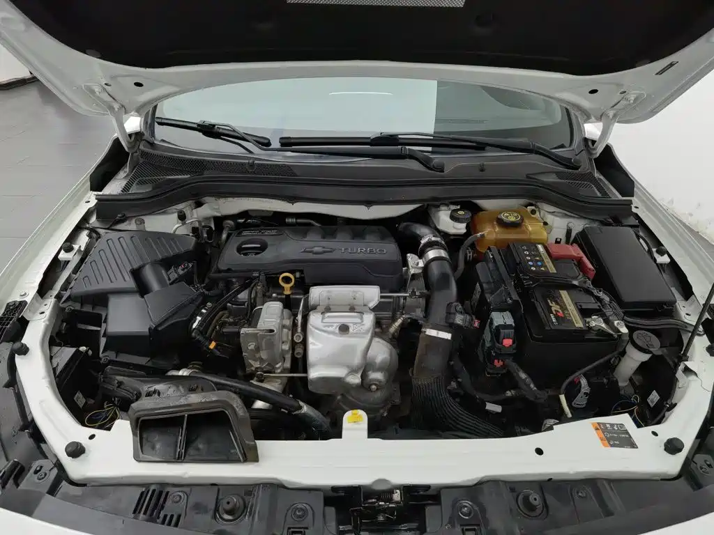 Chevrolet Monza — миниатюра 6