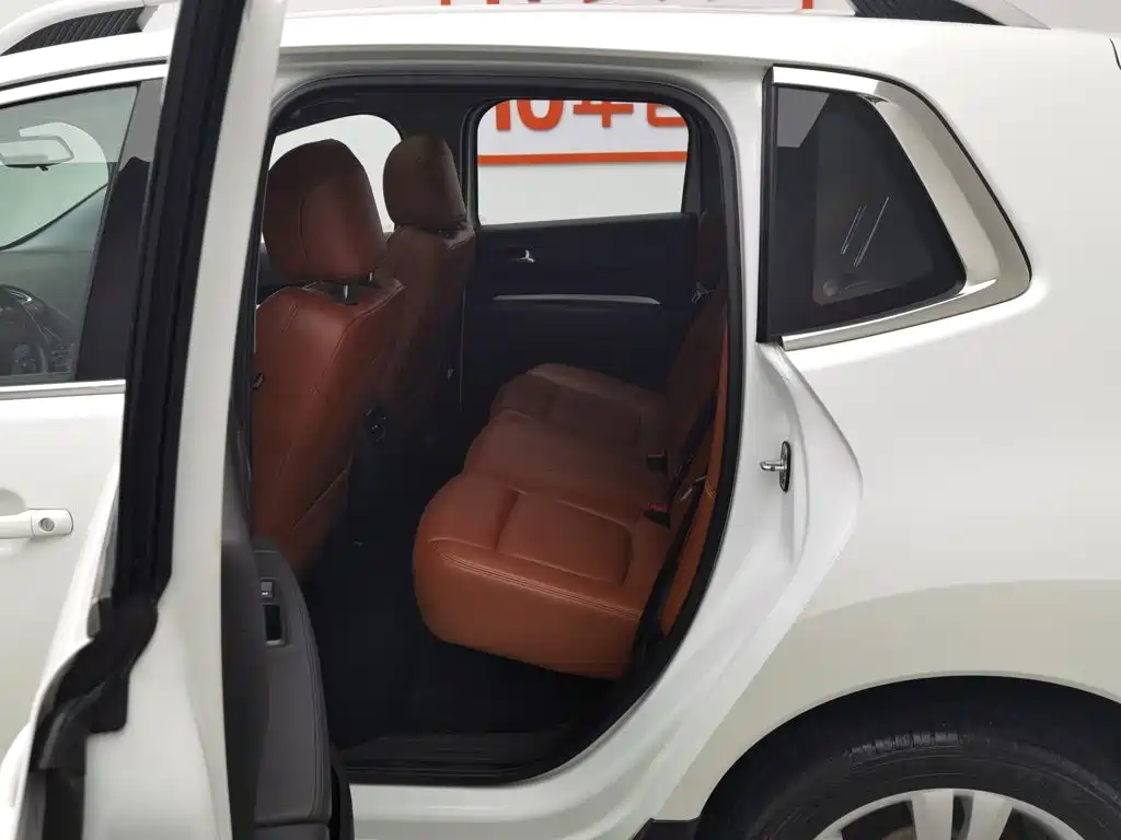 Peugeot 3008 — миниатюра 15