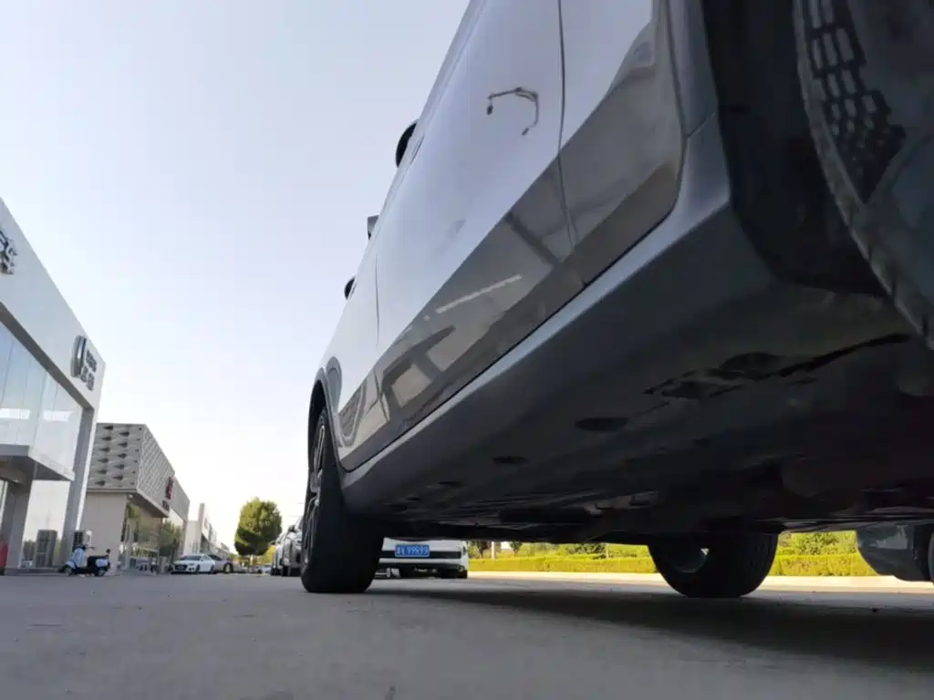 Mercedes-Benz GLC — миниатюра 21