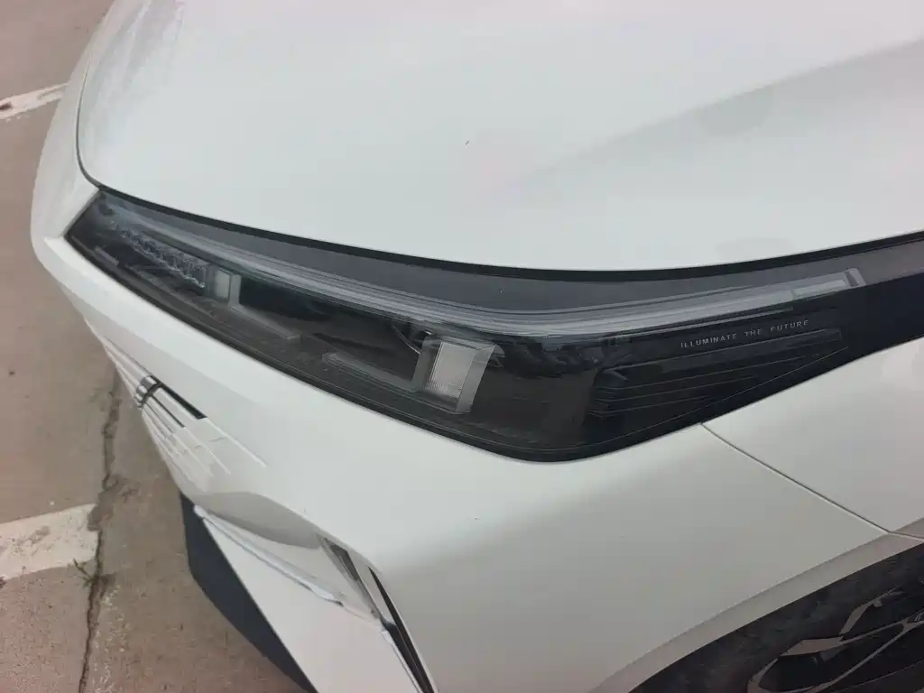 Changan Eado — миниатюра 5