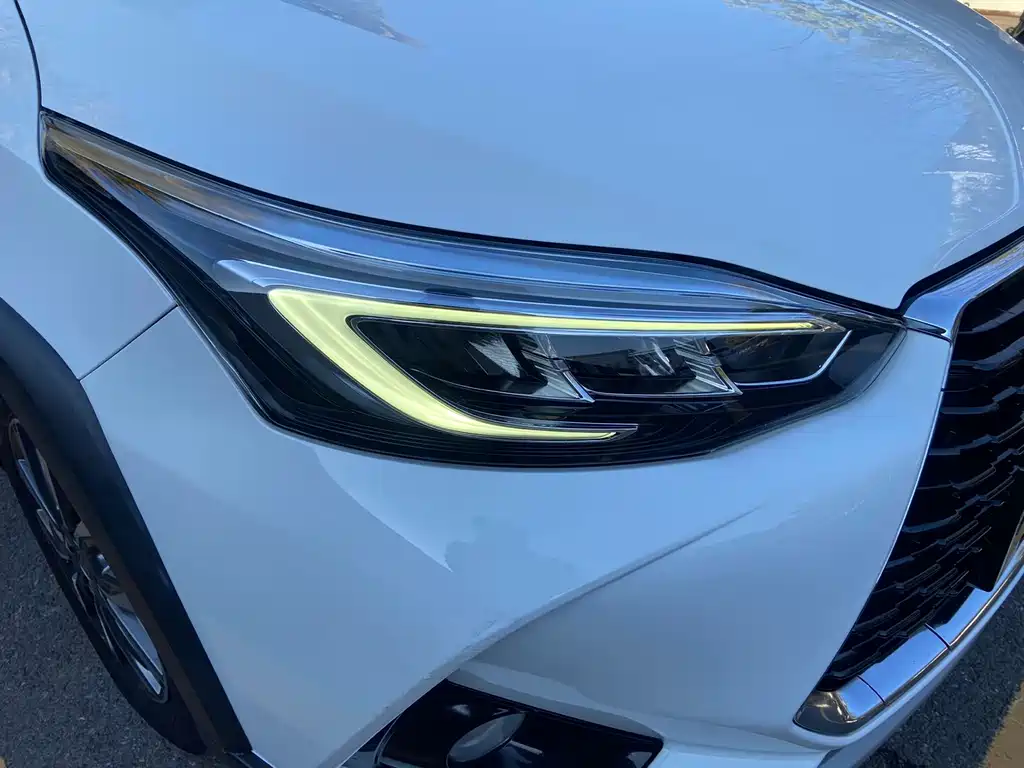 TOYOTA YARIS L ZHIXUAN