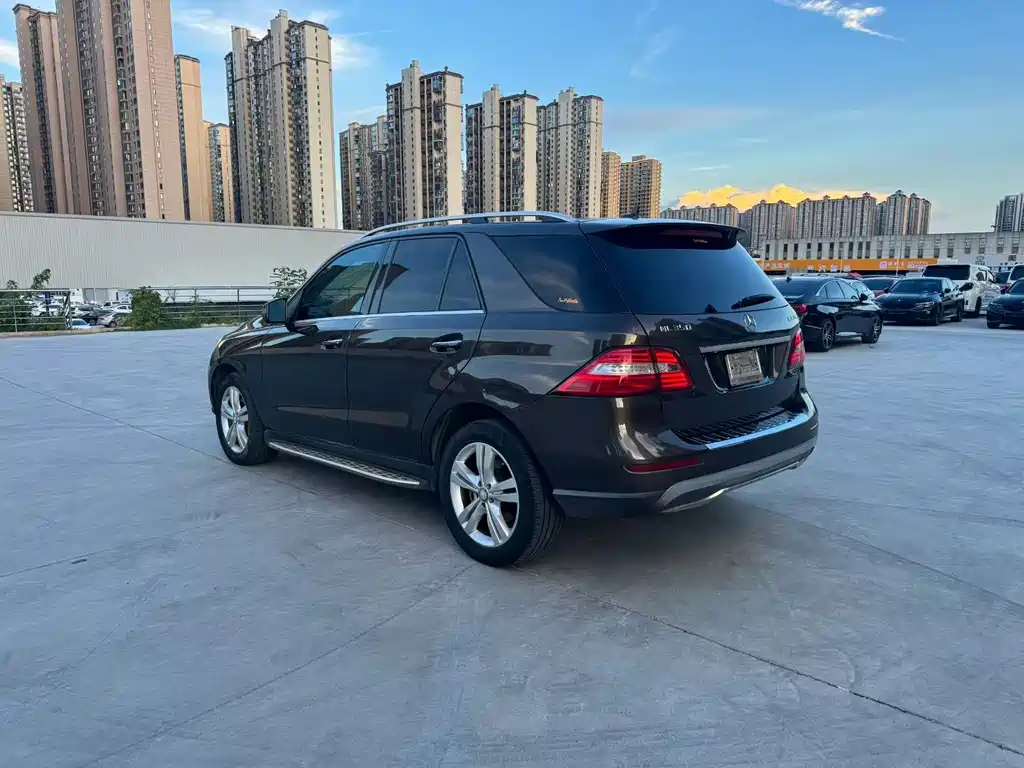 Mercedes-Benz M-Class — миниатюра 6