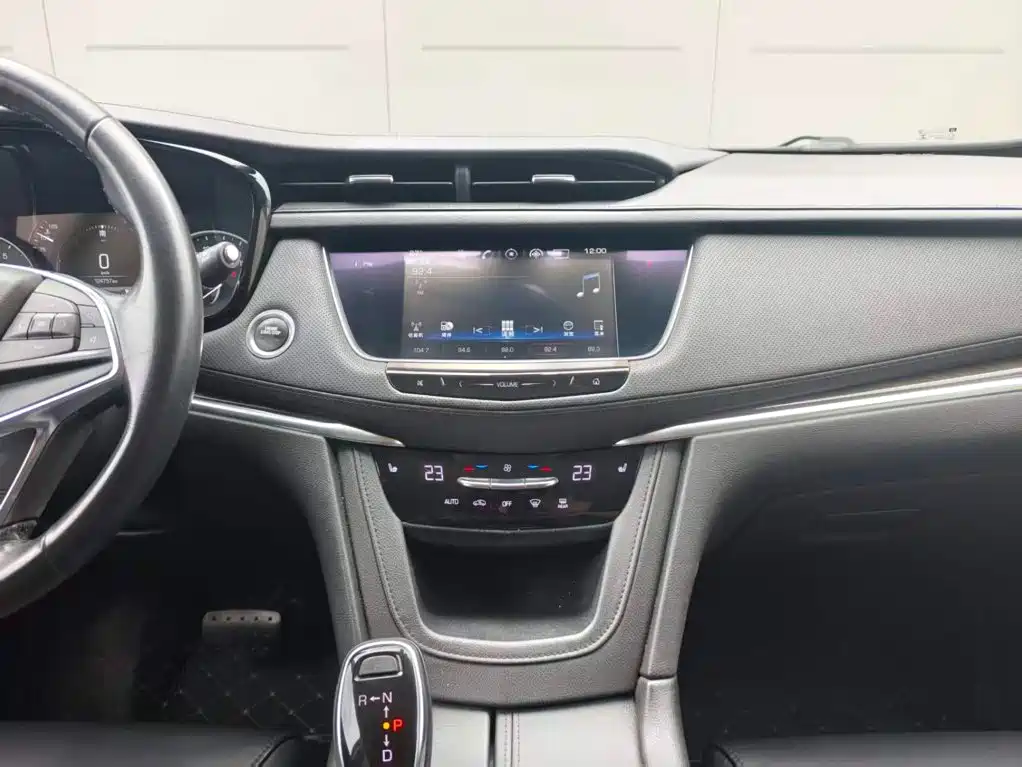 Cadillac XT5 — миниатюра 16