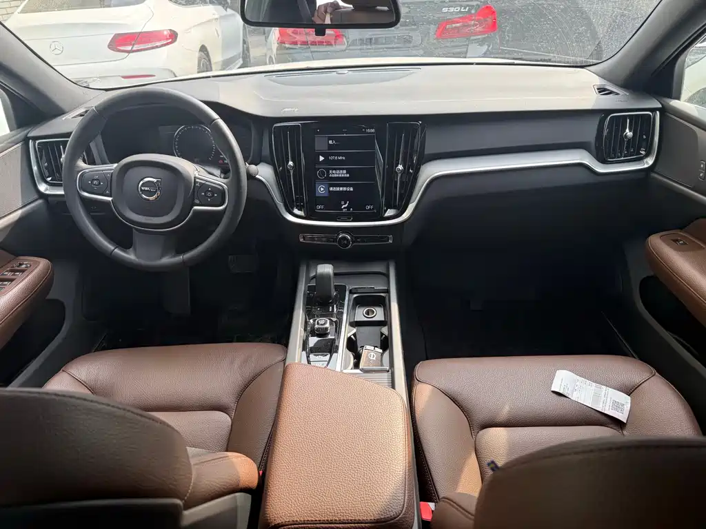 Volvo S60 2022 B4 Luxury