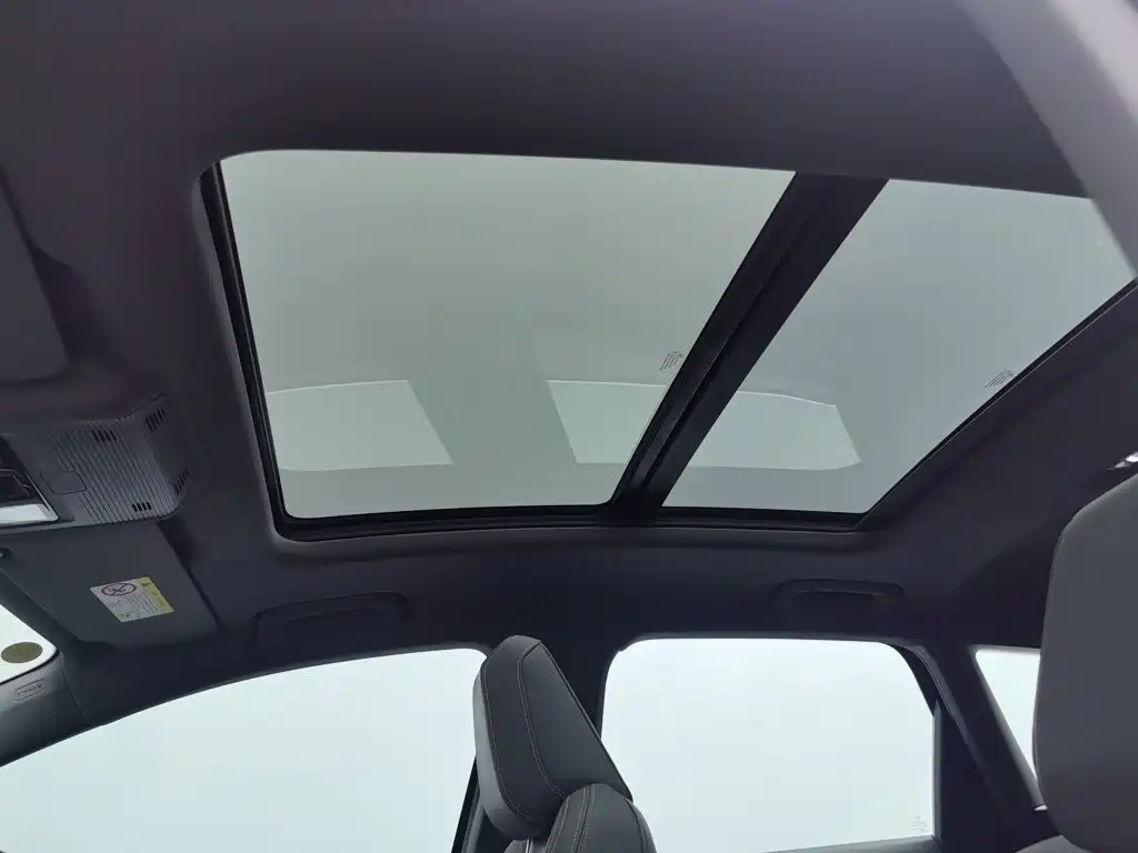 Audi Q4 e-tron — миниатюра 7