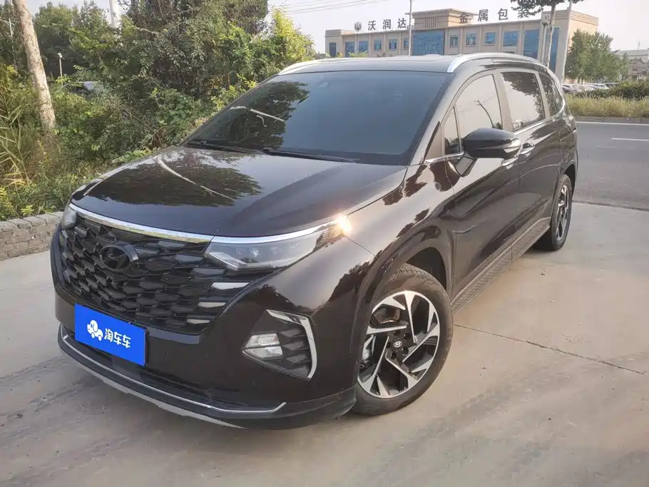 Hyundai Custo