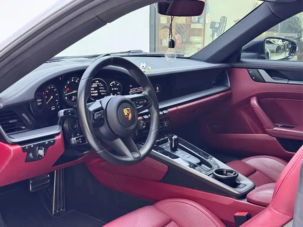 Porsche 911 2023 Carrera 3.0T
