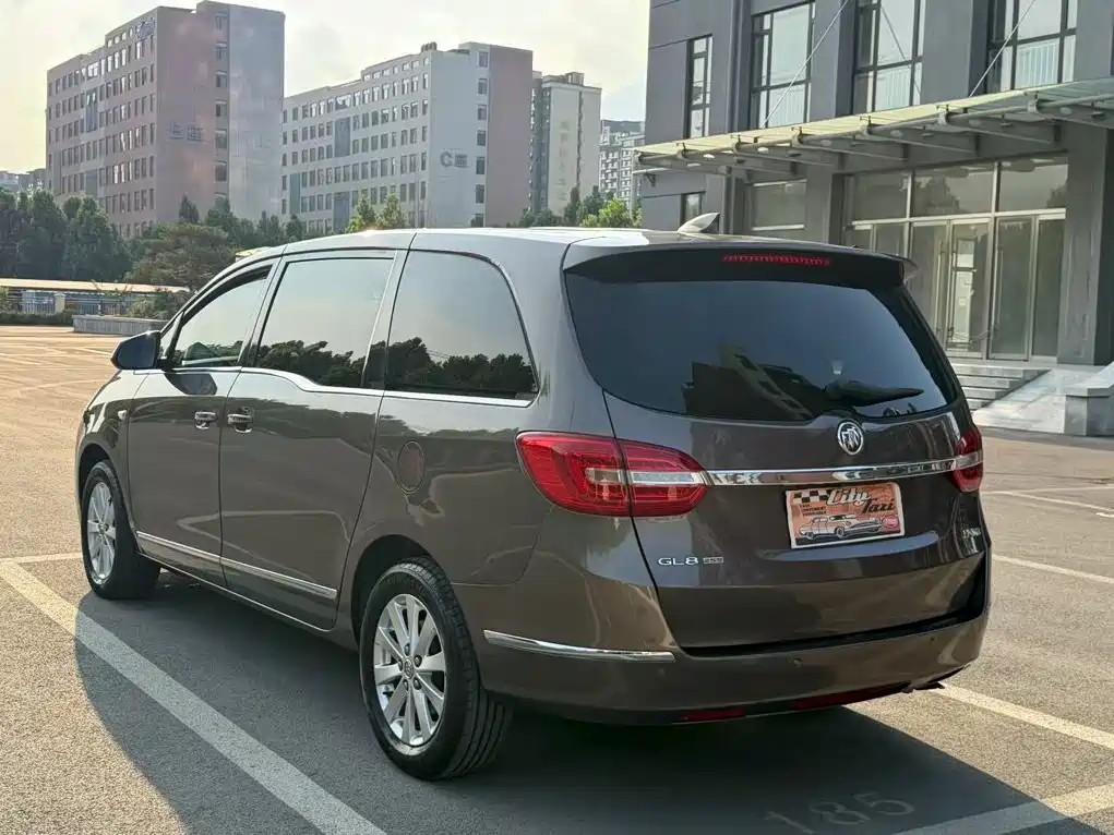 Buick GL8 2017 25S Luxury V