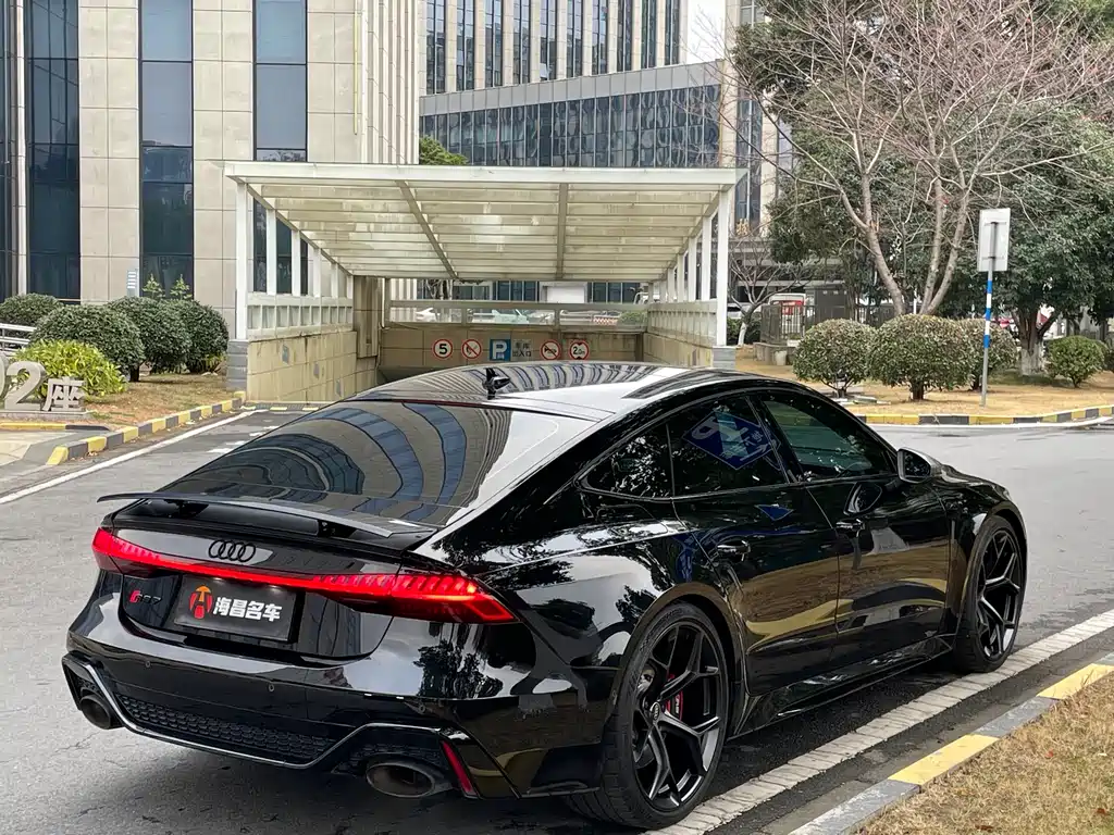 AUDI RS 7