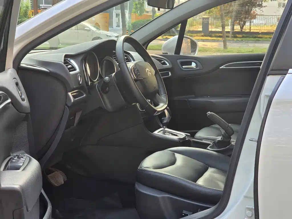Citroen C4L — миниатюра 7