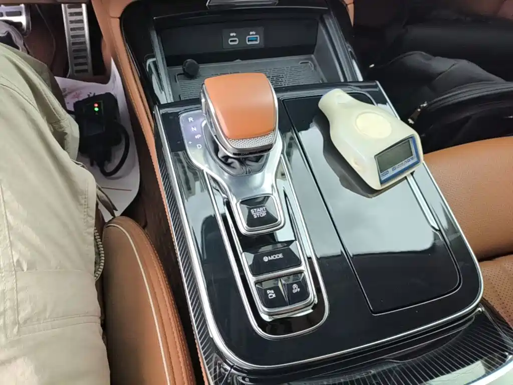 Hongqi Hongqi H9 — миниатюра 14