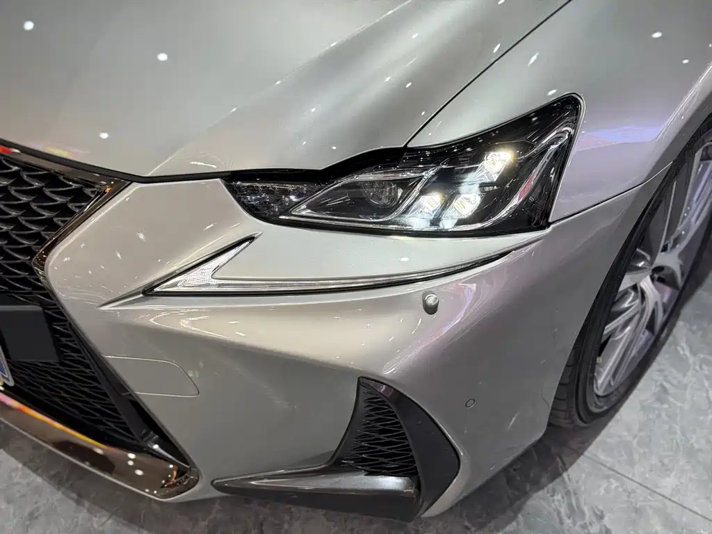 Lexus IS 2017 300 F SPORT